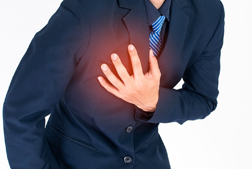 Home Remedies For Heartburn : सीने में जलन की समस्या से है परेशान है तो अपनाएं यह घरेलू नुस्खे, मिलेगा जल्द आराम